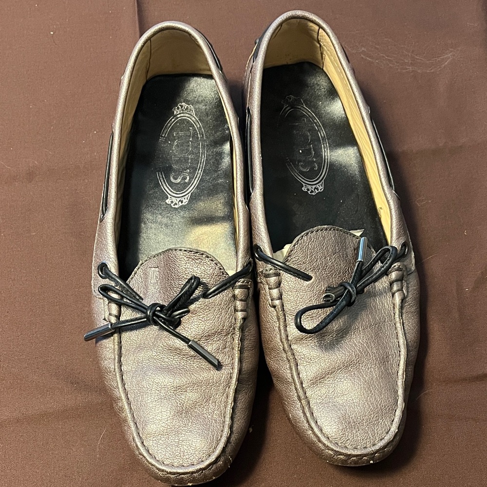 Tod’s silver/Bronze Driver Moc